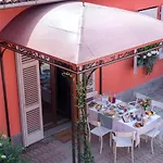 Apartmán Vacanze / Holiday Flat Farfalle&rossobarbera Montegrosso dʼAsti