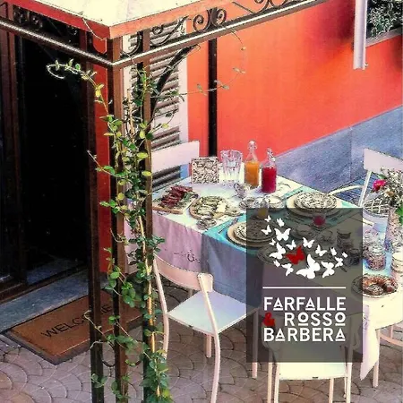 Vacanze / Holiday Flat Farfalle&rossobarbera Apartment *